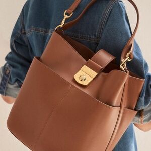 Veronica Beard Large Crest Lock Bucket Bag Purse NWT Ret. $698